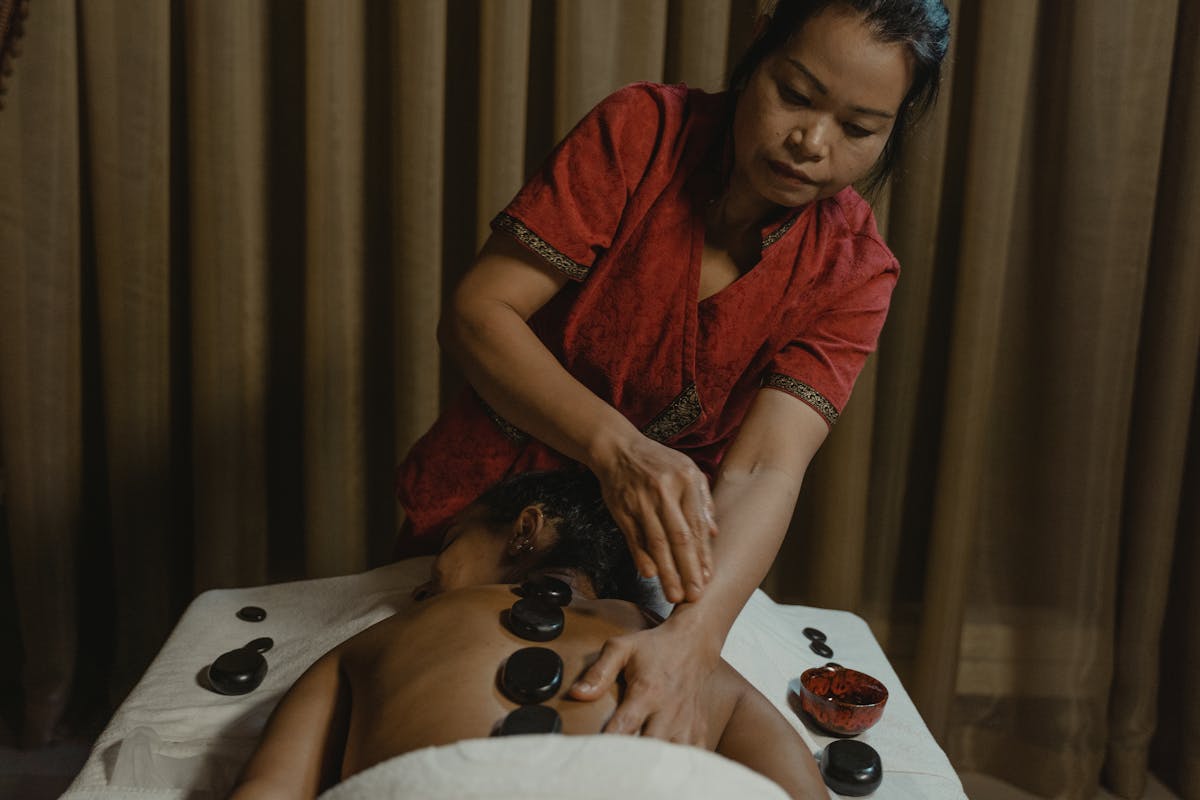 Baş, boyun ve omuz masajı - Le Çınar Spa & Masaj